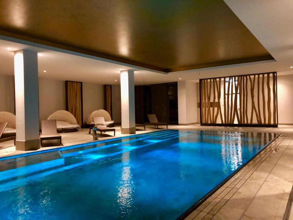 Sunny Suite: Elegant Beachfront Apartment with Pool and Pet-Friendly Wellness Area Boergerende-Rethwisch Exterior photo